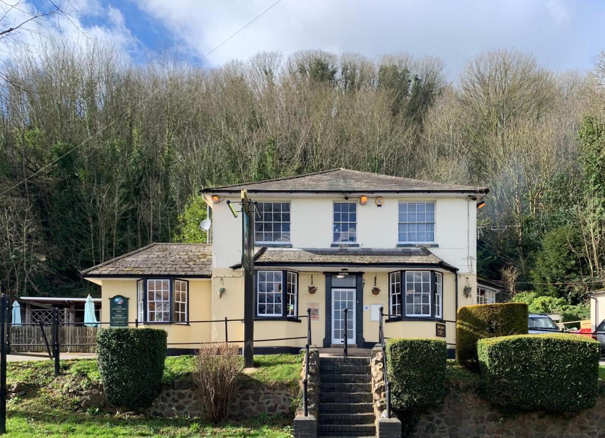 Railway Inn Malvern Wells Екстериор снимка